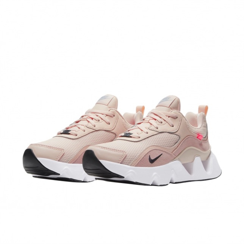 NIKE Women's Ryz 365 II. Size 11. Orange Pearl.